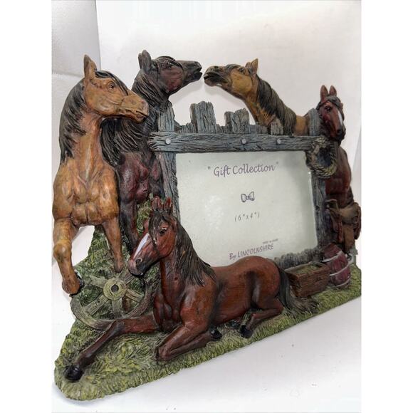 Impexit 3D resin photo frame “ 5 barrel horses”. By Lincolnshire Unique Equine - Picture 4 of 5